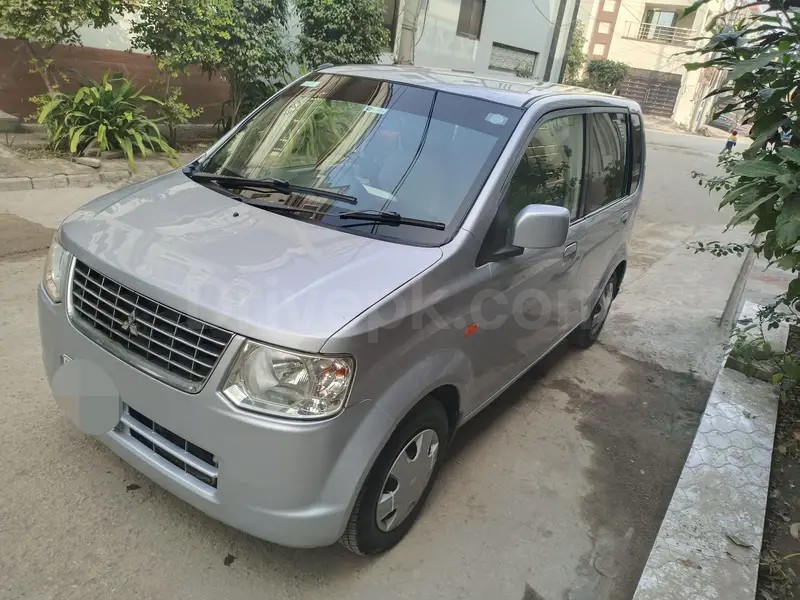 Mitsubishi Ek Wagon 2011