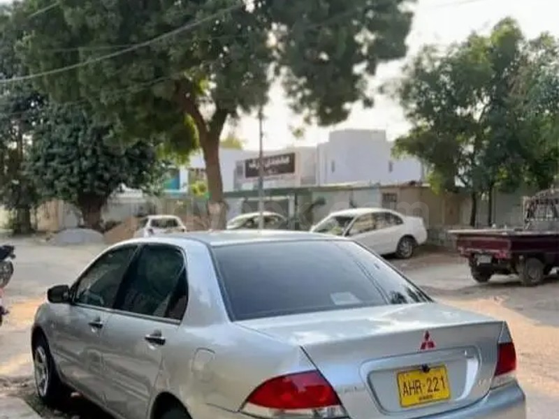 Mitsubishi Lancer 2005