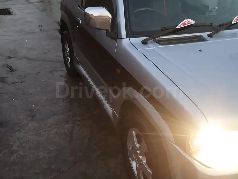 Mitsubishi Pajero Mini 2012