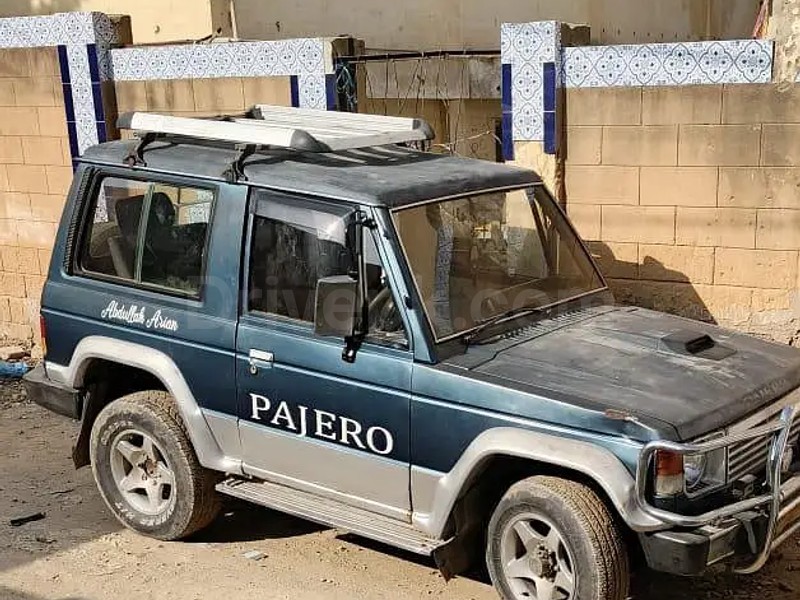 Mitsubishi Pajero 1987