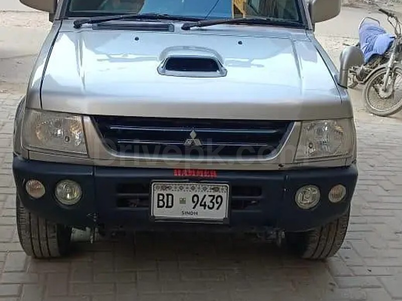 Mitsubishi Pajero Mini 1999