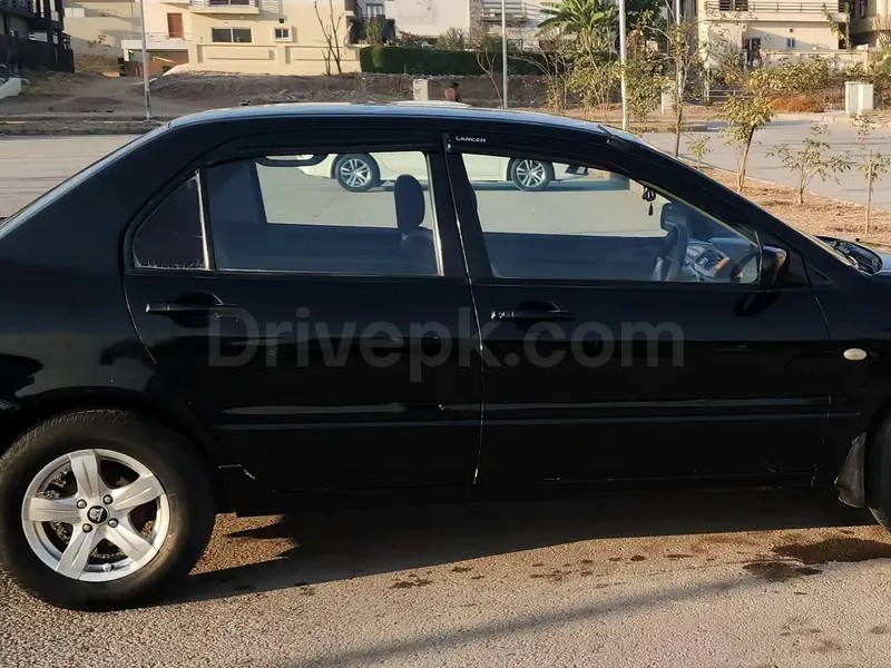 Mitsubishi Lancer 2005