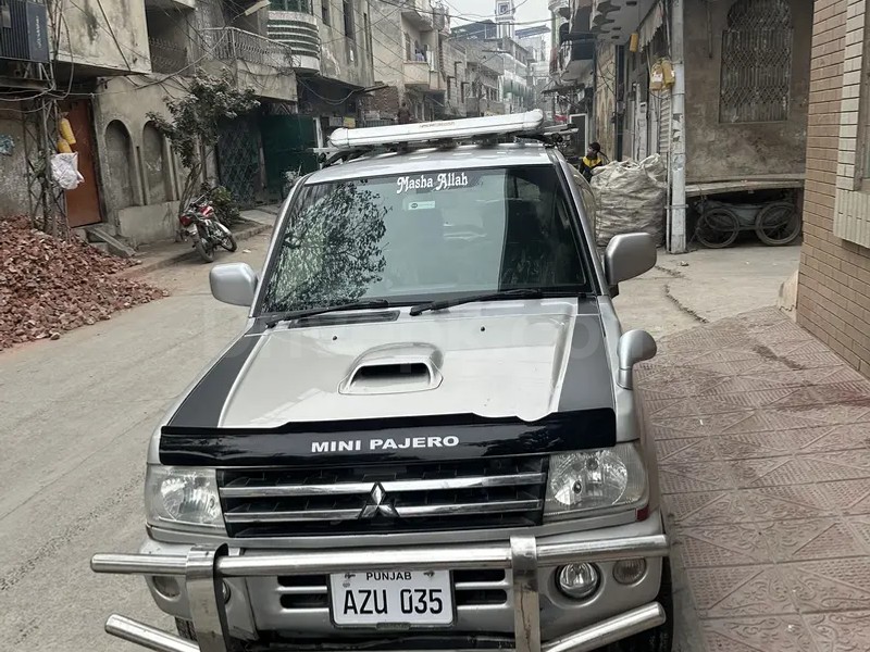 Mitsubishi Pajero Mini 2006