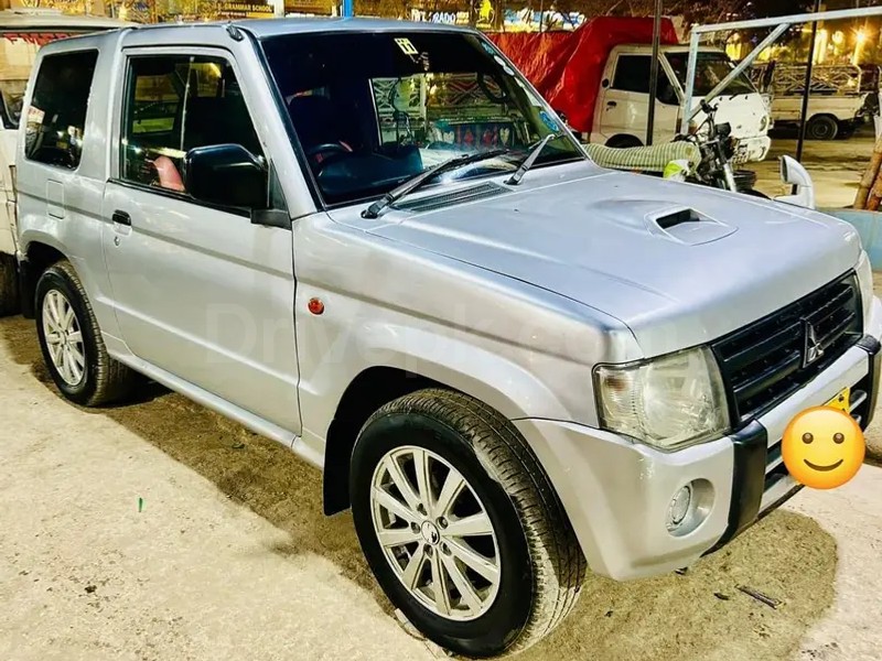 Mitsubishi Pajero Mini 2015