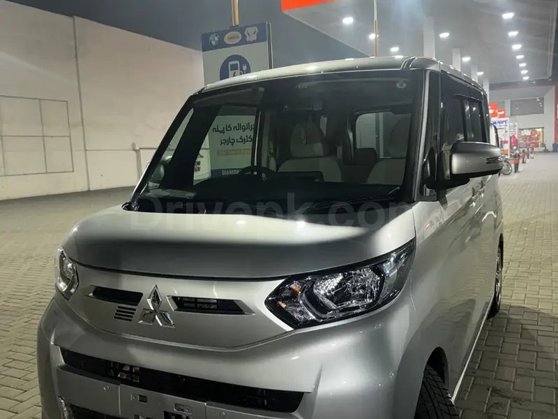 Mitsubishi EK Space Custom 2022