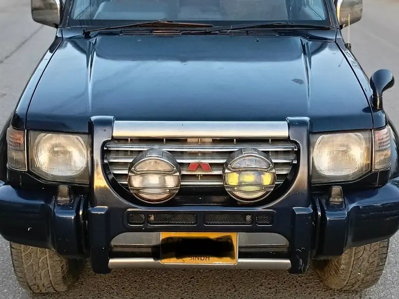 Mitsubishi Pajero 1993