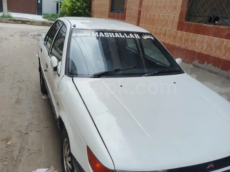 Mitsubishi Lancer 1989