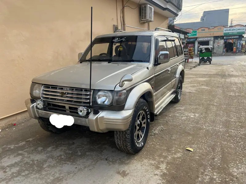 Mitsubishi Pajero 1993