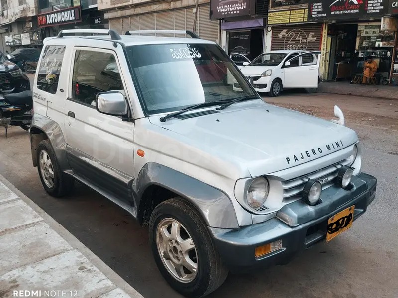 Mitsubishi Pajero Mini 1997