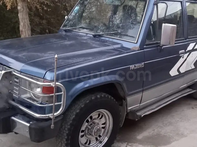 Mitsubishi Pajero 1991