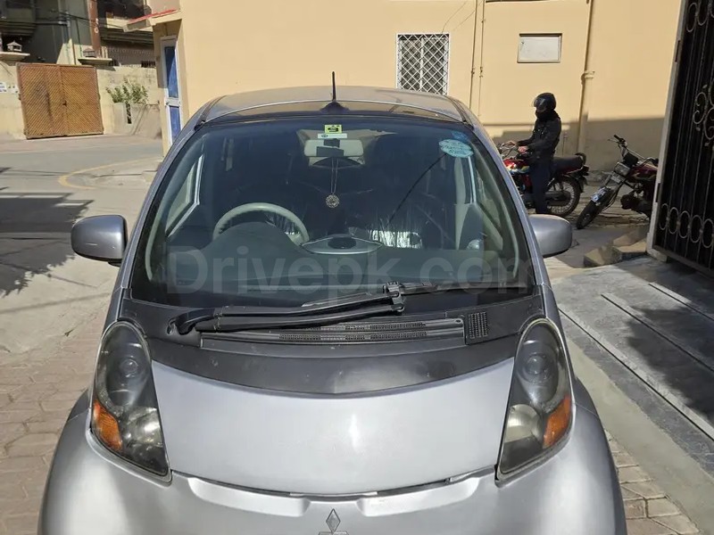 Mitsubishi I Mivec 2012