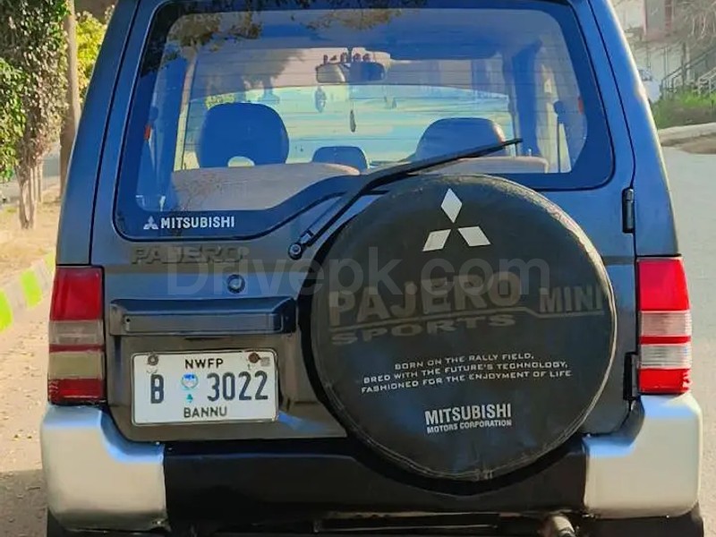 Mitsubishi Pajero 1996