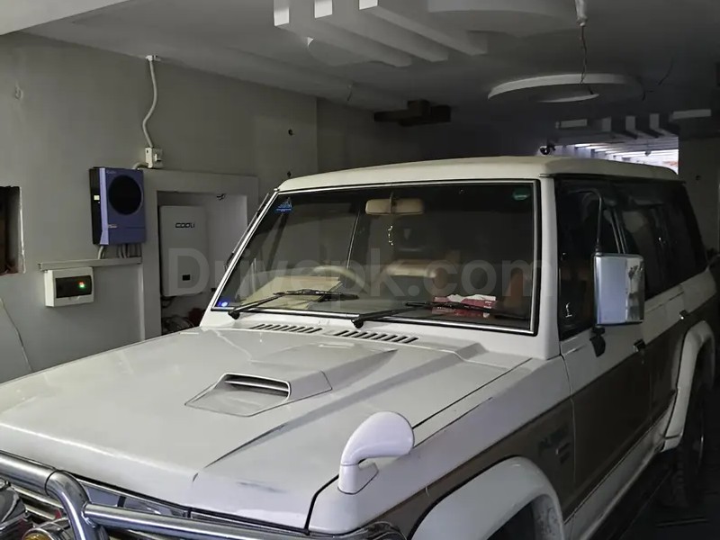 Mitsubishi Pajero 1989