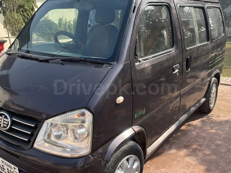 Changan Karvaan 2014