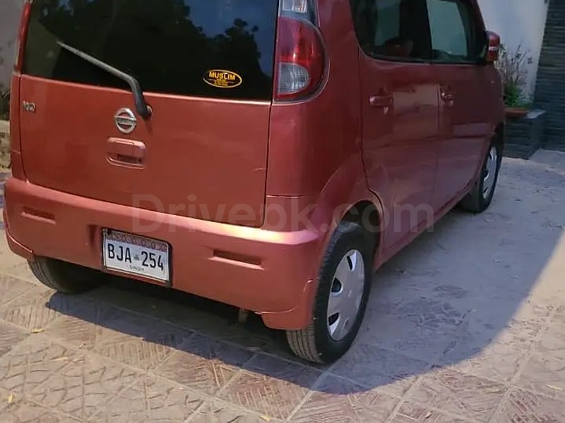 Nissan Moco 2013