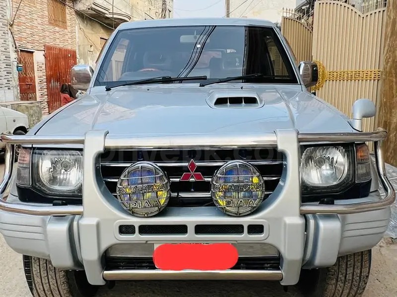Mitsubishi Pajero 1995