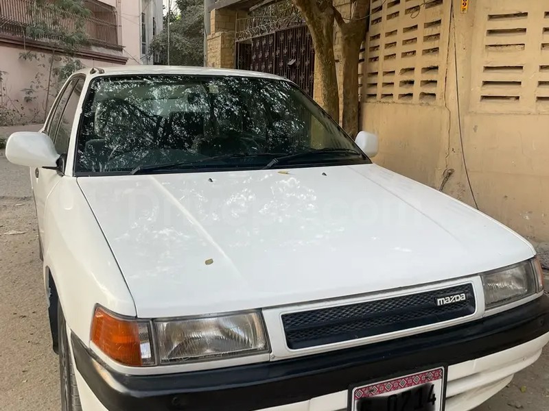 Mazda 323 1990
