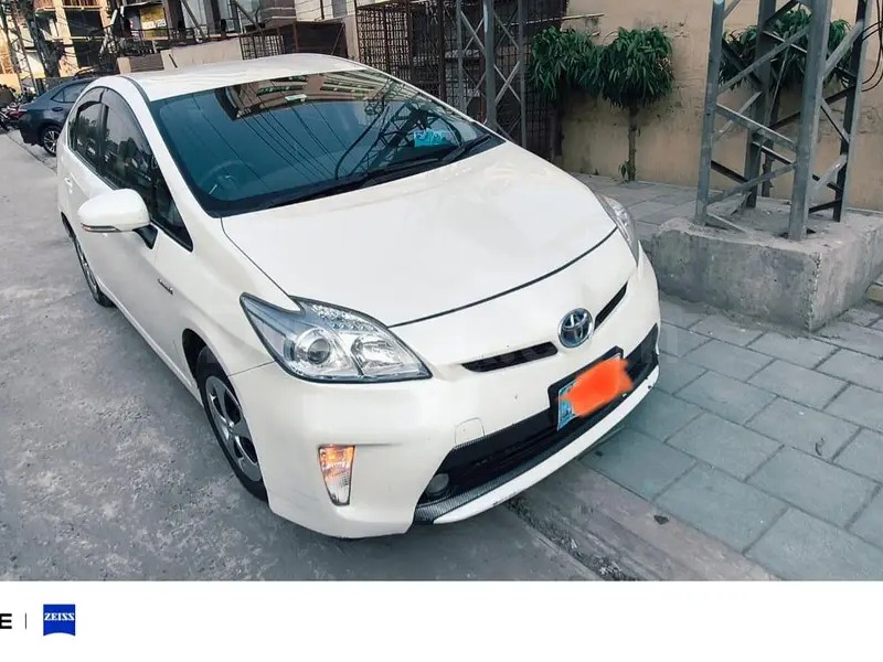 Toyota Prius 2012