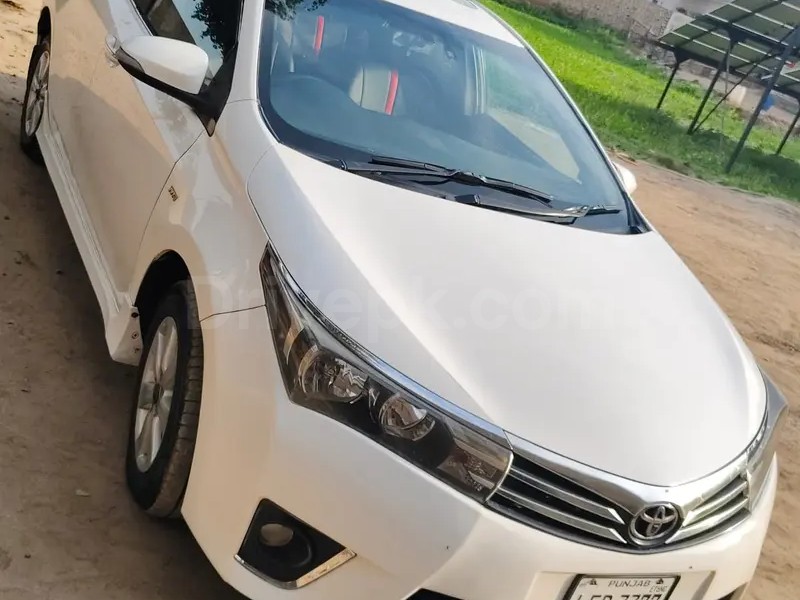 Toyota Corolla Altis 2015