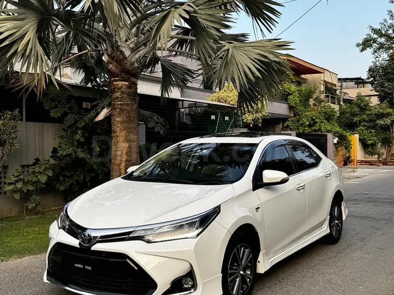 Toyota Altis Grande 2021