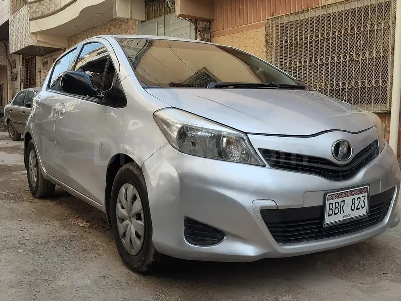Toyota Vitz 2014