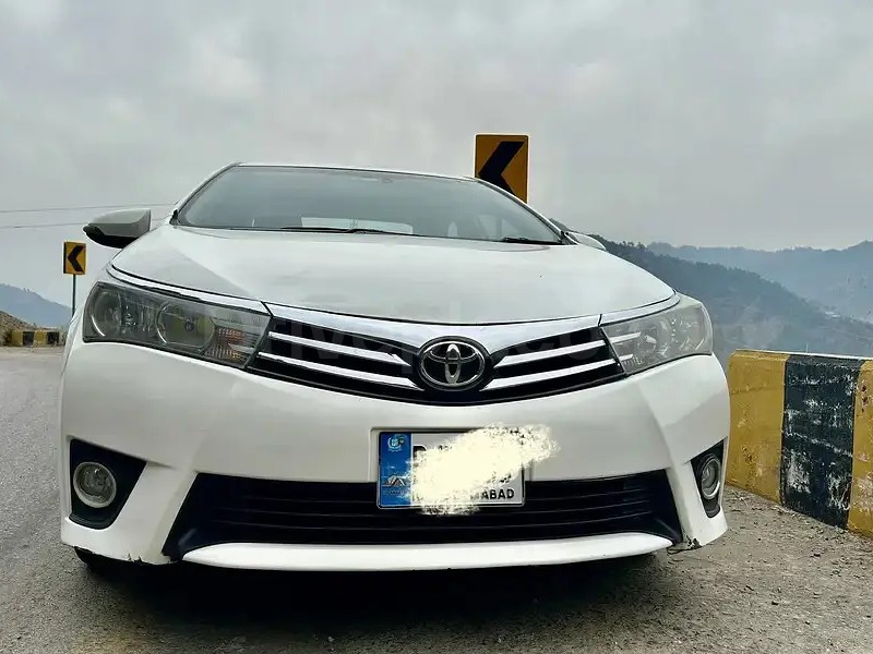 Toyota Altis Grande 2015