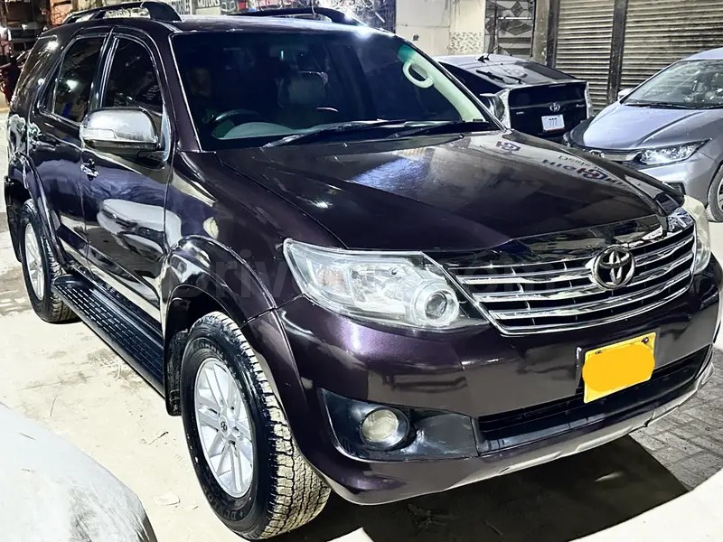 Toyota Fortuner 2014