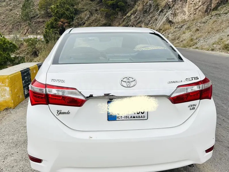 Toyota Altis Grande 2015