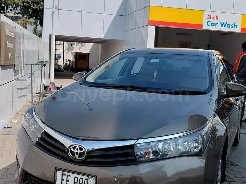 Toyota Corolla Altis 2015