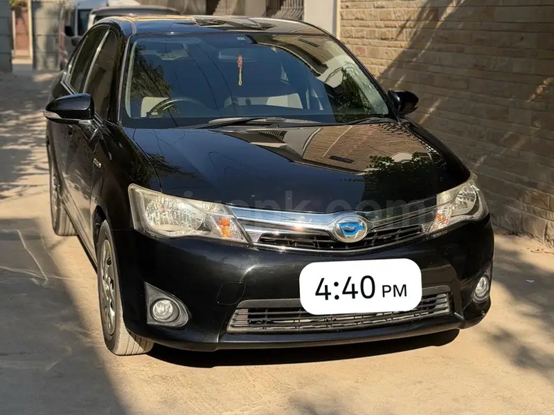 Toyota Corolla Axio 2014