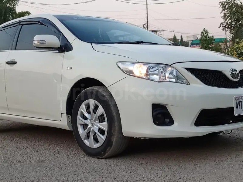 Toyota Corolla XLI 2013