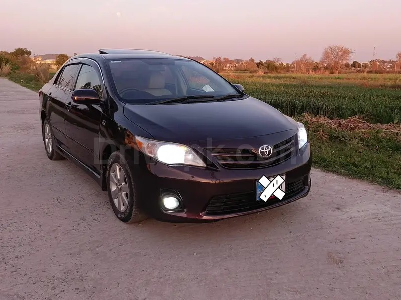 Toyota Corolla Altis 2012