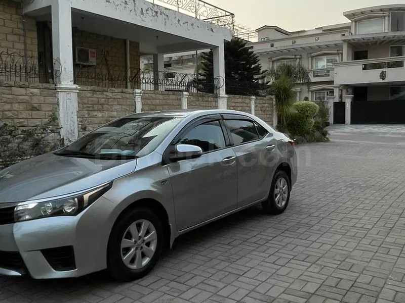 Toyota Corolla Altis 2015