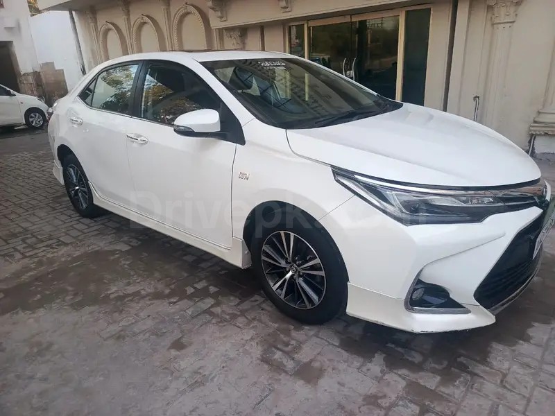 Toyota Altis Grande 2022