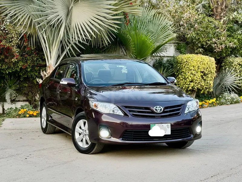 Toyota Corolla Altis 2013