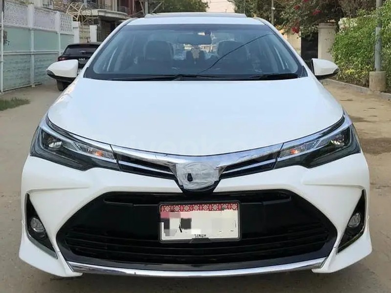 Toyota Altis Grande 2023