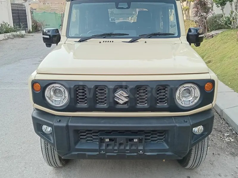 Suzuki Jimny 2023