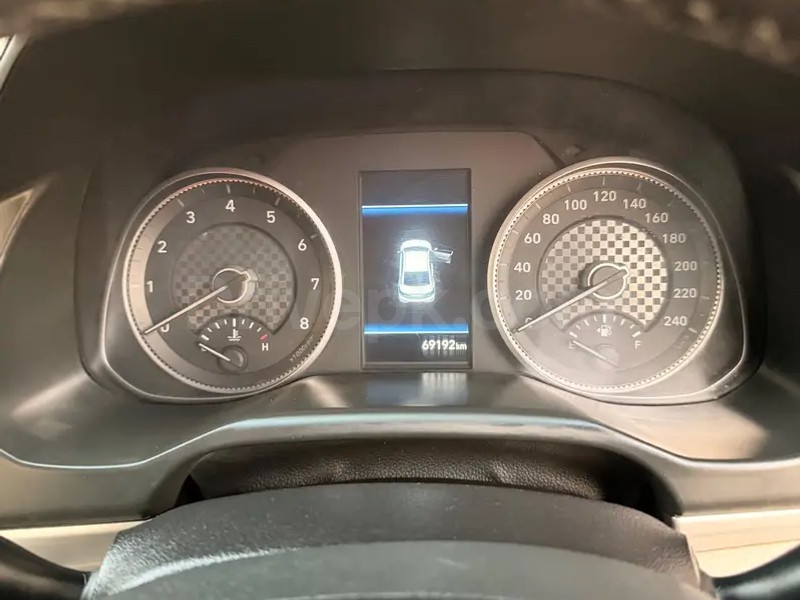 Hyundai Elantra 2022