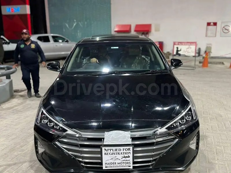 Hyundai Elantra 2022