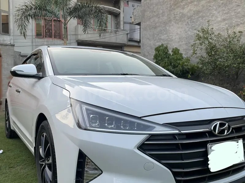 Hyundai Elantra 2021