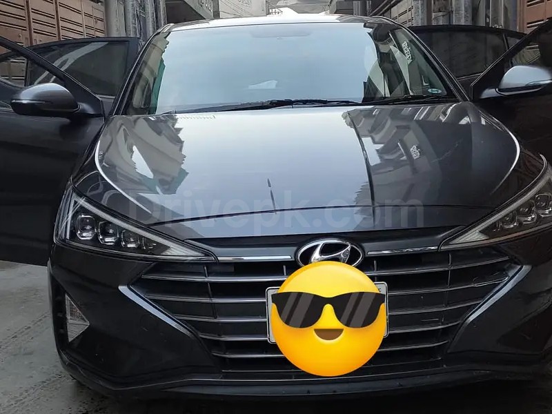 Hyundai Elantra 2022