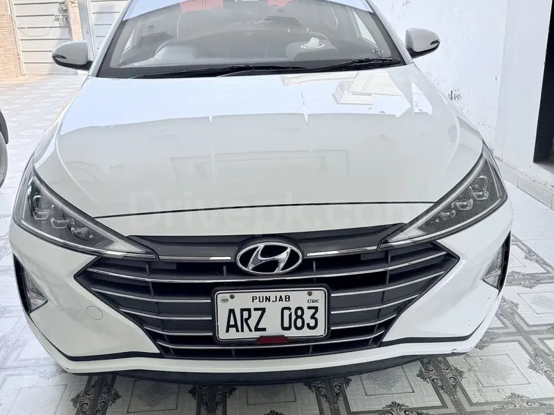 Hyundai Elantra 2024
