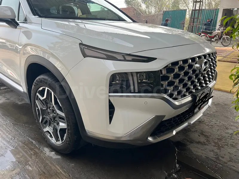 Hyundai Santa Fe 2023