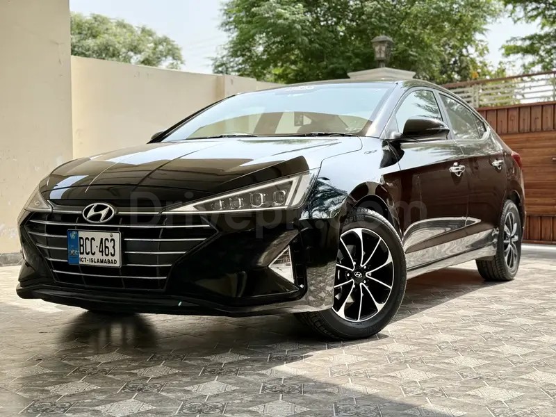 Hyundai Elantra 2023