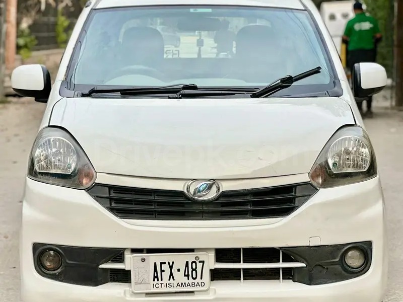 Daihatsu Mira 2015