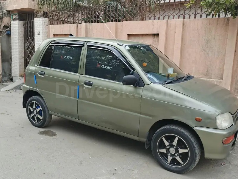 Daihatsu Cuore 2003