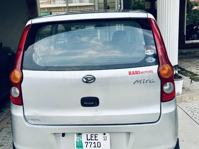 Daihatsu Mira 2008