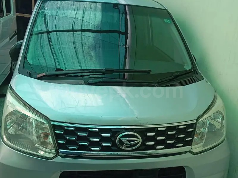 Daihatsu Move 2015