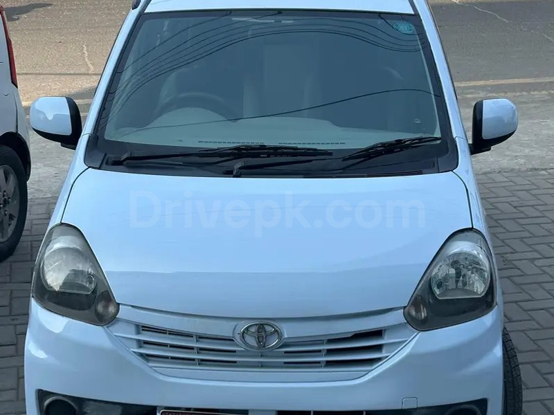 Daihatsu Mira 2013