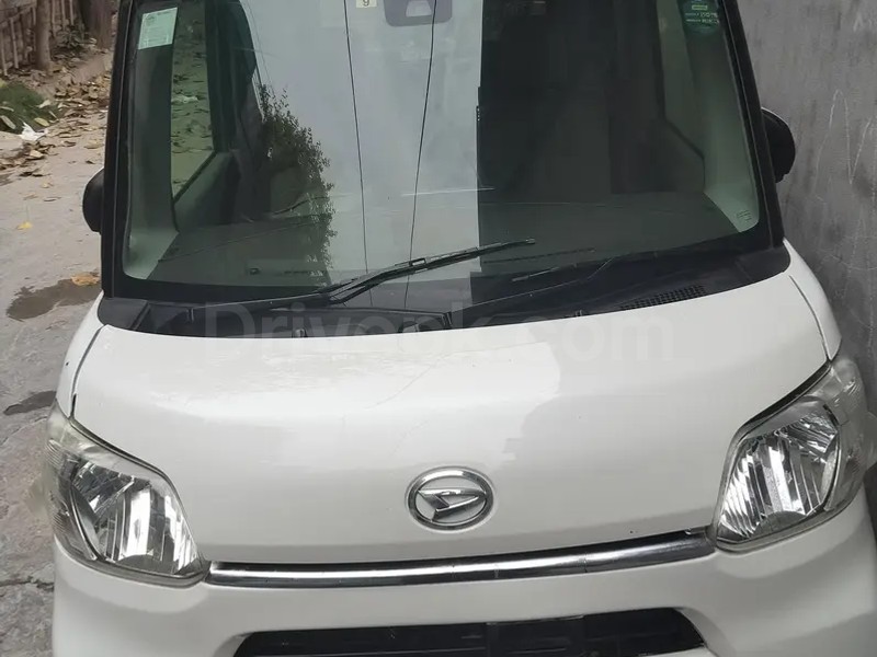 Daihatsu Tanto 2015